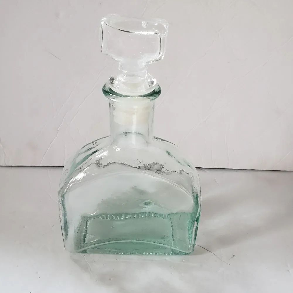 Glass Decanter  - Picture 4 of 11